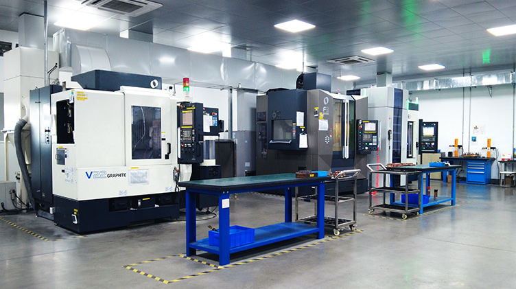 蘇州第一塑膠有限公司 金型加工設備