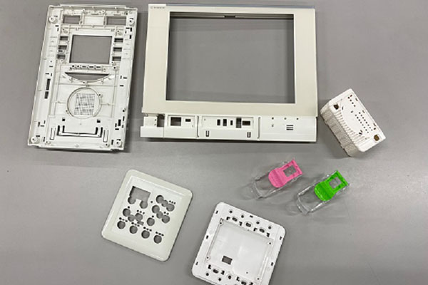 医療、住宅設備部品
