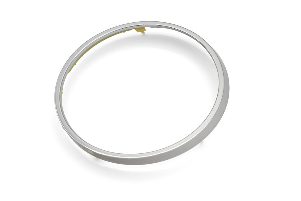 自動車メーターパネル│第一樹脂工業株式会社